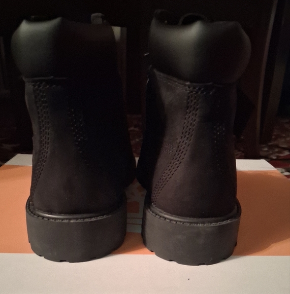 Timberland Dark Leather Ankle Boots - Picture 3 of 4